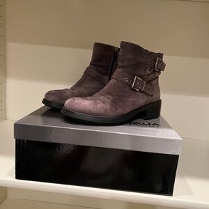 Aquatalia Graphite “Sophie” Rubbed Suede Boots